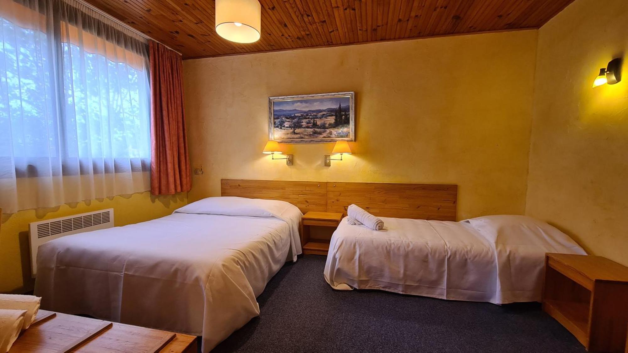 Angeprovence Hotel Saint-Étienne-les-Orgues Buitenkant foto