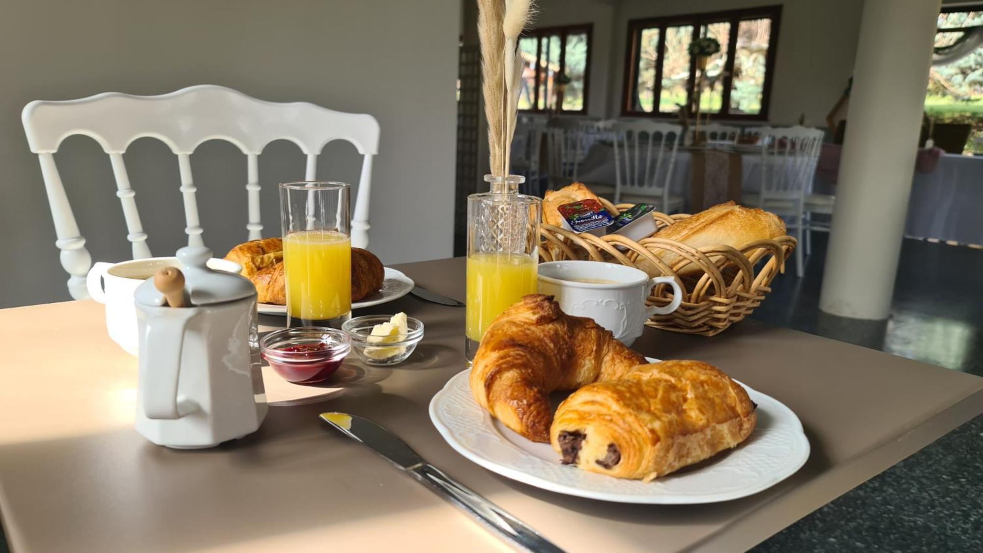 Angeprovence Hotel Saint-Étienne-les-Orgues Buitenkant foto